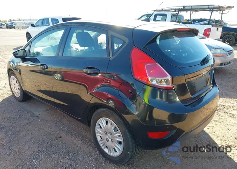 2015 Ford Fiesta S z USA, uszkodzony, nr VIN 3FADP4TJ1FM111631